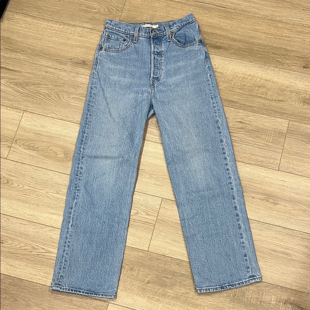 Levi’s Premium Ribcage Straight Ankle W25